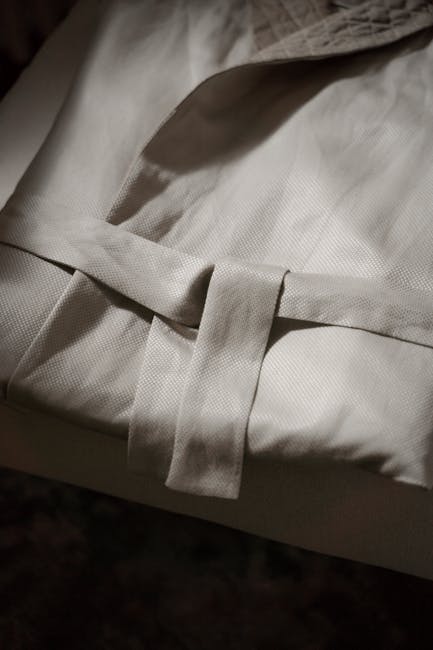 Top 5 materiałów na szlafroki — komfort i moda domowa
